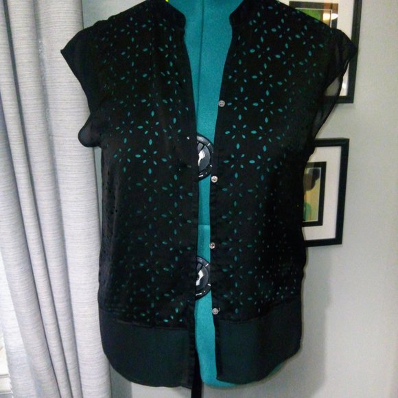 Vince Camuto Short-Sleeved Cutout Detail Blouse Sz S - Picture 3 of 15